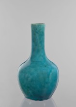 Vase-bottle, crackleware bottle with uniform blue-green glaze and fine cracklework, 19th century