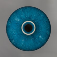 Vase in the shape of an onion-shaped bottle, Chinese, Qing 1644–1911 style, possibly 16th–17th