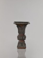 Fangzun vase, Chinese, Qing dynasty 1644–1911, 19th century, ceramic vessel; ritual/ceremonial