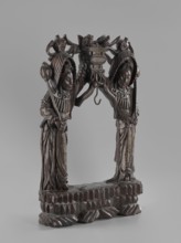 Stand, Chinese, Chinese art, figurative motifs, women, Qing 1644–1911, Stand for hanging a gong,
