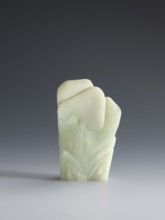 Small screen on a base, Chinese, Qing dynasty 1644–1911. Small screen with an oval cross-section