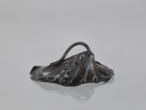 Lotus Leaf with Two Frogs, Ryûbundô,  craftsman author; Japanese; frogs; paperweight; lotus leaf;