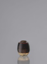 Dried tea container chaire, ; ceramics; chaire vessel; small, barrel-shaped, wheel-thrown grey clay