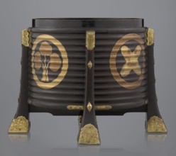 Container hokai for shells for the game kai awase, Japanese, Meiji 1868–1912 and Edo 1603–1868