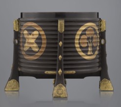 Container hokai for shells for the game kai awase, Japanese, Meiji 1868–1912 and late Edo 1603–1868
