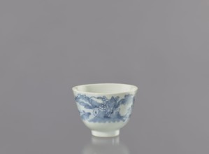Bowl, Japanese porcelain bowl, widening toward the top, on a 0.5 cm foot. Decorated with a seaside