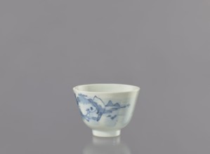 Bowl, Japanese art; porcelain bowl widening toward the top on a 0.5 cm foot. Decorated with a