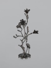 Candlestick shokudai, Japanese, magnolias, Meiji 1868–1912, candlestick with plant tendril and
