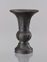 Gu-type vase gu cup, gu cups, Chinese art, Chinese culture, ceremonial/ritual vessel with spiral