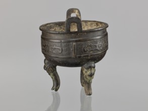 Ding incense burner, Chinese, ding vessel, ceremonial/ritual vessel, decorated with leiwen