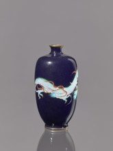 Vase, repossession; gift; dragons iconography; Japanese art; Japanese dragon motif; Meiji