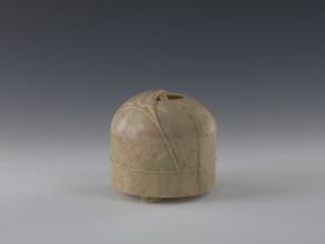 Tin with lid; maker, gift; Qing dynasty 1644–1911; 19th century; China; yurt decoration; container;