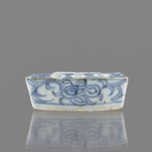Vessel, repossession Krakow, ceramics, Chinese art, Chinese culture, plant ornaments,