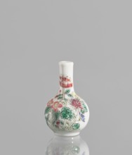 Bottle, repossession Krakow, ceramics; a very small ovoid bottle with a long, thin, straight neck.