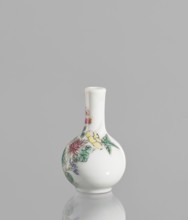 Bottle, ceramics; Chinese, 19th/20th century. Very small ovoid bottle with a long, thin, straight
