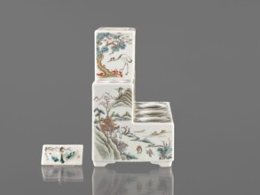 Pedestal for a writing set three-stage, late 19th century, China. Colored porcelain with raised