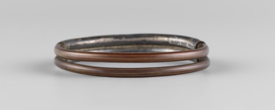 Bracelet, ; women's ornament, Chinese, Qing 1644–1911, 19th century; materials: enamel colors: