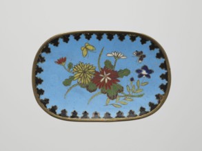Tray, Japanese art, Japanese, Meiji 1868–1912, butterflies, flowers, chrysanthemums, 19th/20th