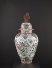 Guan vase with cover, ceramics; chrysanthemum and peony decoration with lion iconography; ovoid