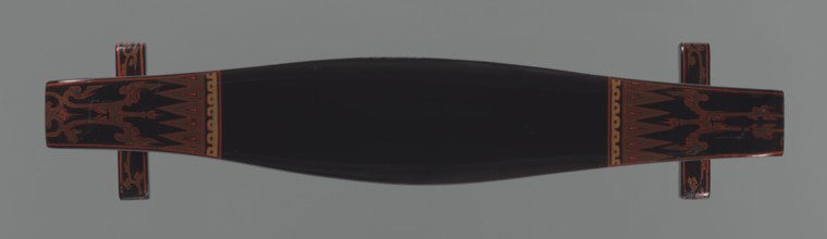 Elbow rest, Warring States Period 475–221 BC. Standalone support in the shape of a wavy inverted