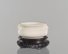 Table stand;, Chinese; Qing dynasty 1644–1911; 19th century. Shallow, recessed base on four feet.