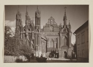 Bernardine Church; photograph, 1912; photographer Jan Bulhak 1876–1950; St. Anne's Church Vilnius