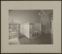 Lódz. Maurycy Poznanski's Palace . Interior of the bathing room. Piotrowski photographic studio;