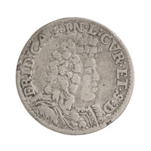 Obverse: In the border a male bust in armor and a wig turned to the right, separating the