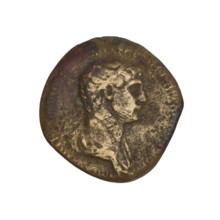 Dupondius, Trajan (53–117; Roman emperor 98–117). Obverse: bust of Trajan with laurel wreath and