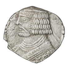 Tetradrachm of Vardanes II (55–58). Obverse: bust of Vardanes II left wearing a diadem. Reverse: