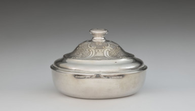 Écuelle by Louis I Dulaurier, goldsmith; tableware element. Body in the form of a smooth, circular