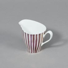 Milk jug from the 'Carry' coffee set; designer Wincenty Potacki (1904–2001); manufacturer Fabryka