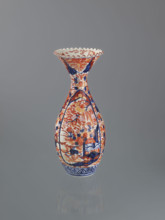 Vase with peonies, Imari, Meiji period (1868–1912), decorated with sakura and phoenix (hoo) motifs,