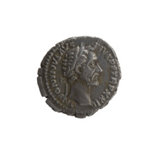Denarius of Antoninus Pius (86–161; Roman emperor 138–161). Obverse: Head of the emperor with a