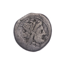 Jupiter (mythology), Victoria (personification), head of Jupiter, trophies, laurel wreath