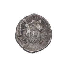 Victoria, head of Jupiter (iconographic), trophies, Victoria (personification), laurel wreath