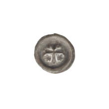 Denarius bracteate, Latin cross with widening, split ends of its arms; on both sides of its longer
