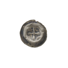 Denarius (bracteate) with isosceles cross with widening arms; in one angle between the arms a