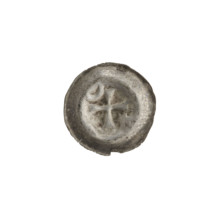 Denarius - bracteate; isosceles cross with widening arms; in one angle between its arms a