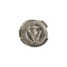 Denarius (bracteate); one-sided coin depicting a triangular shield with a six-pointed star,