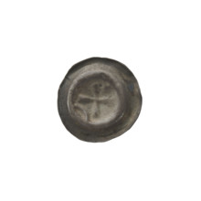 Denarius (bracteate) with isosceles cross with widening arms; in one angle between arms a