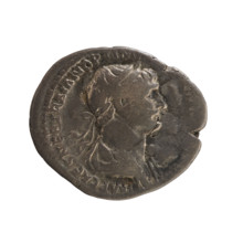 Denarius, Trajan (53–117 CE), Roman emperor (98–117). Obverse: bust of the emperor with laurel