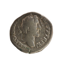 denarius, Antoninus Pius (86–161; Roman emperor 138–161). Iconography: Salus standing before an