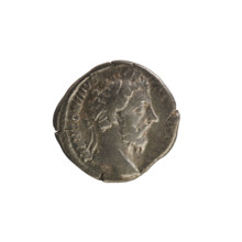 Denarius of Marcus Aurelius (121–180; Roman emperor 161–180). Obverse: Head of Marcus Aurelius with