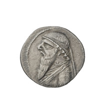 Drachma; bows (armed); diadems; busts; Parthian Kingdom, Iran. Obv.: diademed bust of Mithridates
