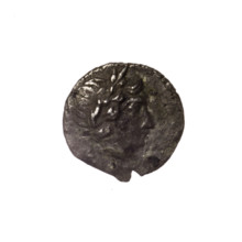 Diobol, Pantikapaion; obverse: head of Apollo right; reverse: lyre, inscription in two columns on