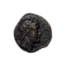 Bronze coin, Pantikapaion; obverse: head of Apollo in laurel wreath facing right; reverse: quiver