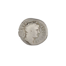 Denarius, Hadrian (76–138; Roman emperor 117–138). Obverse: head of Hadrian with laurel wreath