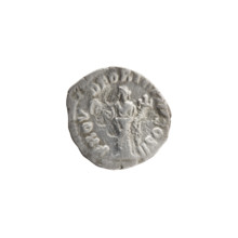 Denarius of Lucius Verus (130–169; Roman emperor 161–169), issuer: Lucius Verus; obverse: head of