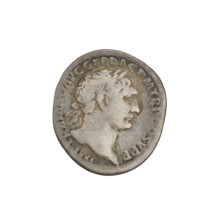 Denarius, Obv.: head of Trajan with laurel wreath facing right; rim inscription: IMP TRAIANO AVG